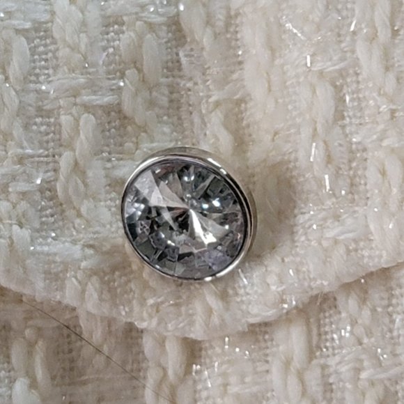 Cache Cream Suit w Flared Skirt & Crystal buttons - Picture 5 of 11